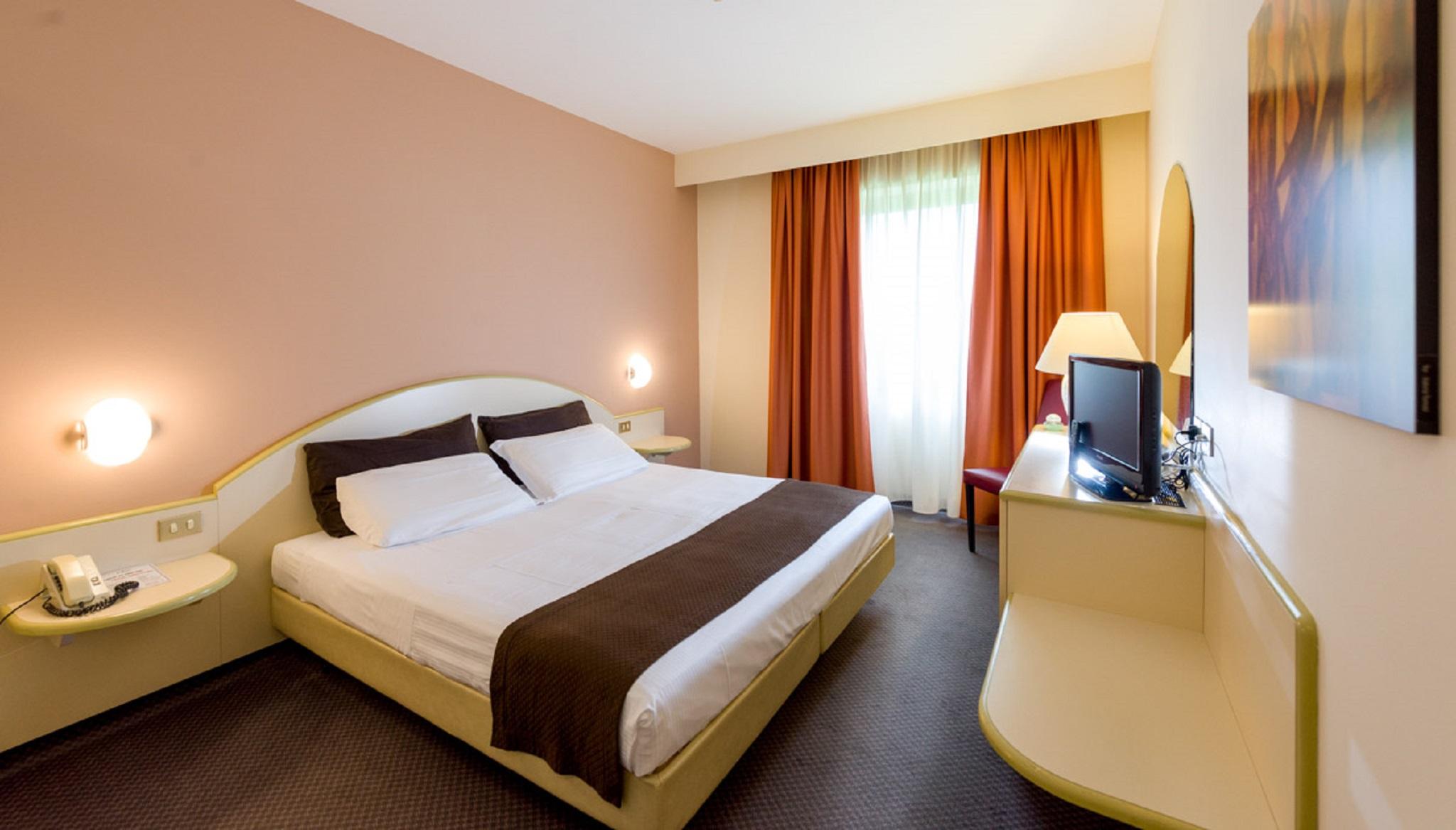 Hotel Des Alpes Rosta Εξωτερικό φωτογραφία