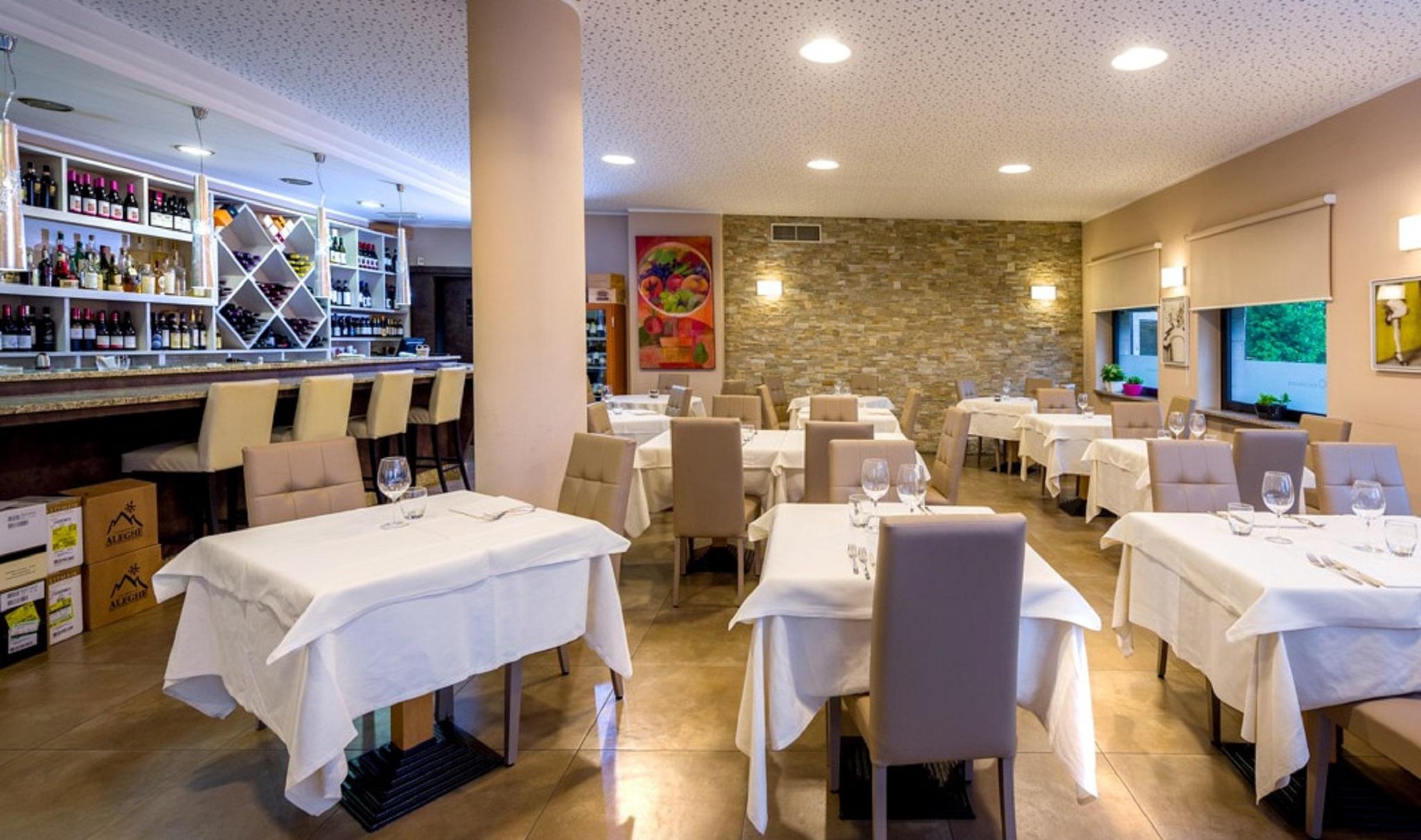 Hotel Des Alpes Rosta Εξωτερικό φωτογραφία
