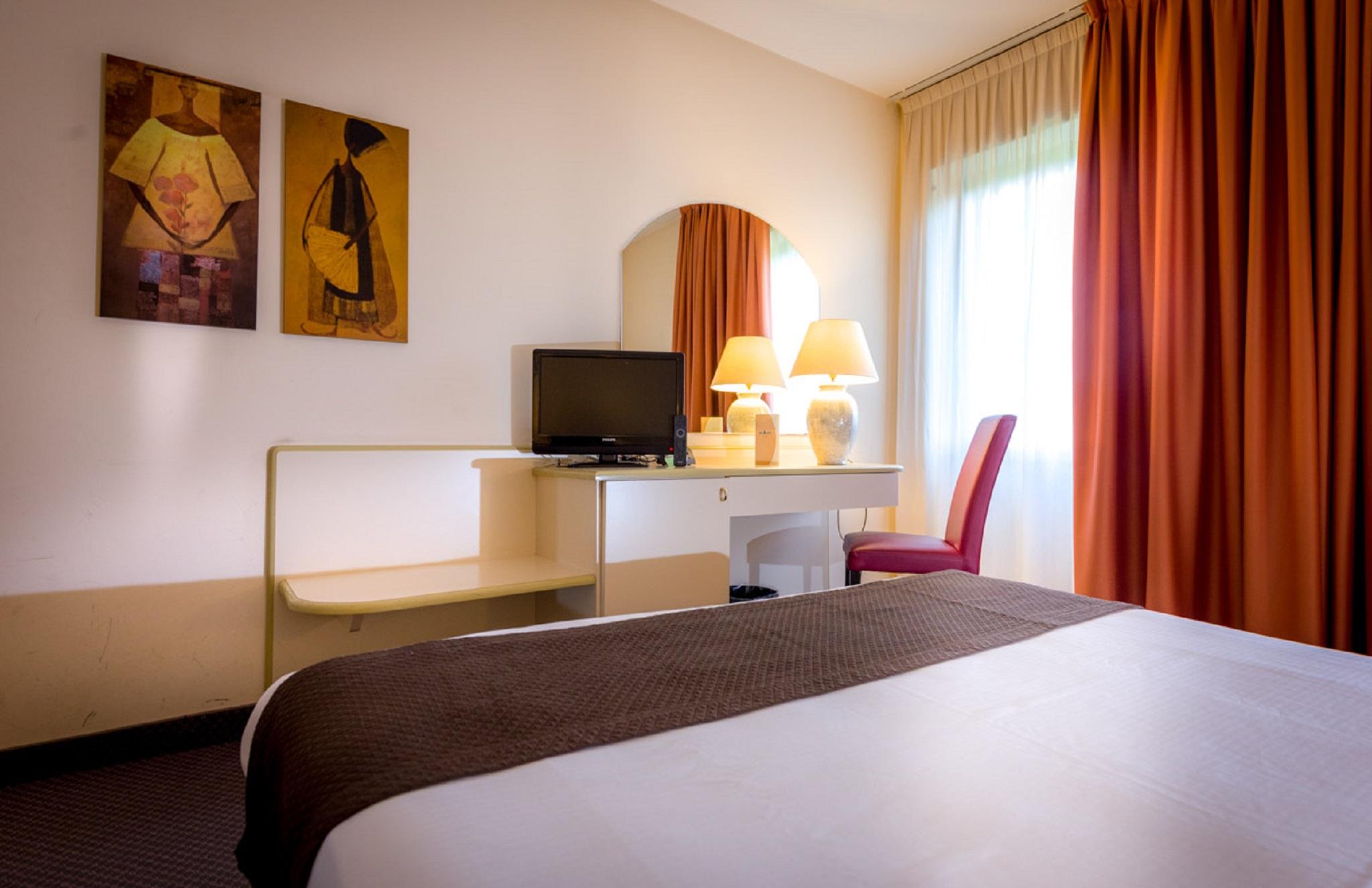 Hotel Des Alpes Rosta Εξωτερικό φωτογραφία